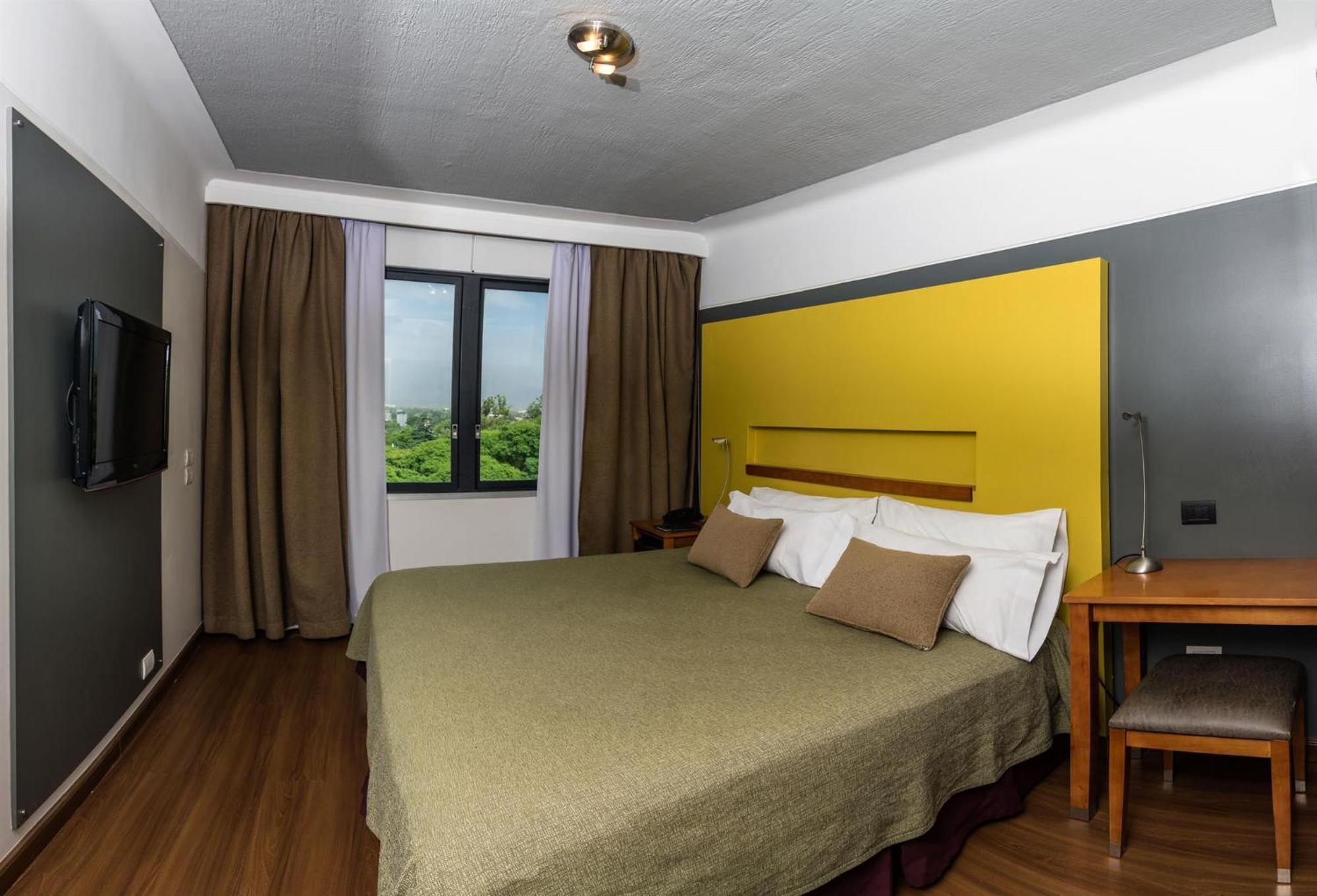 Hotel Raices Aconcagua Mendoza Bagian luar foto
