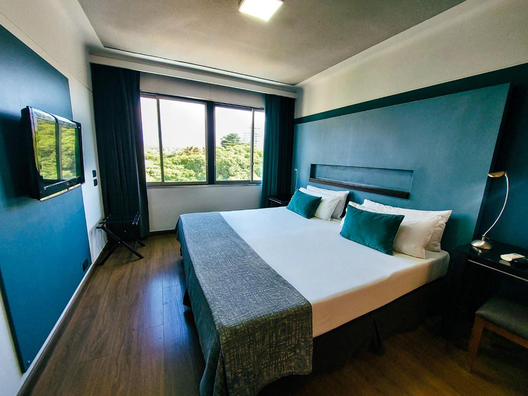 Hotel Raices Aconcagua Mendoza Bagian luar foto