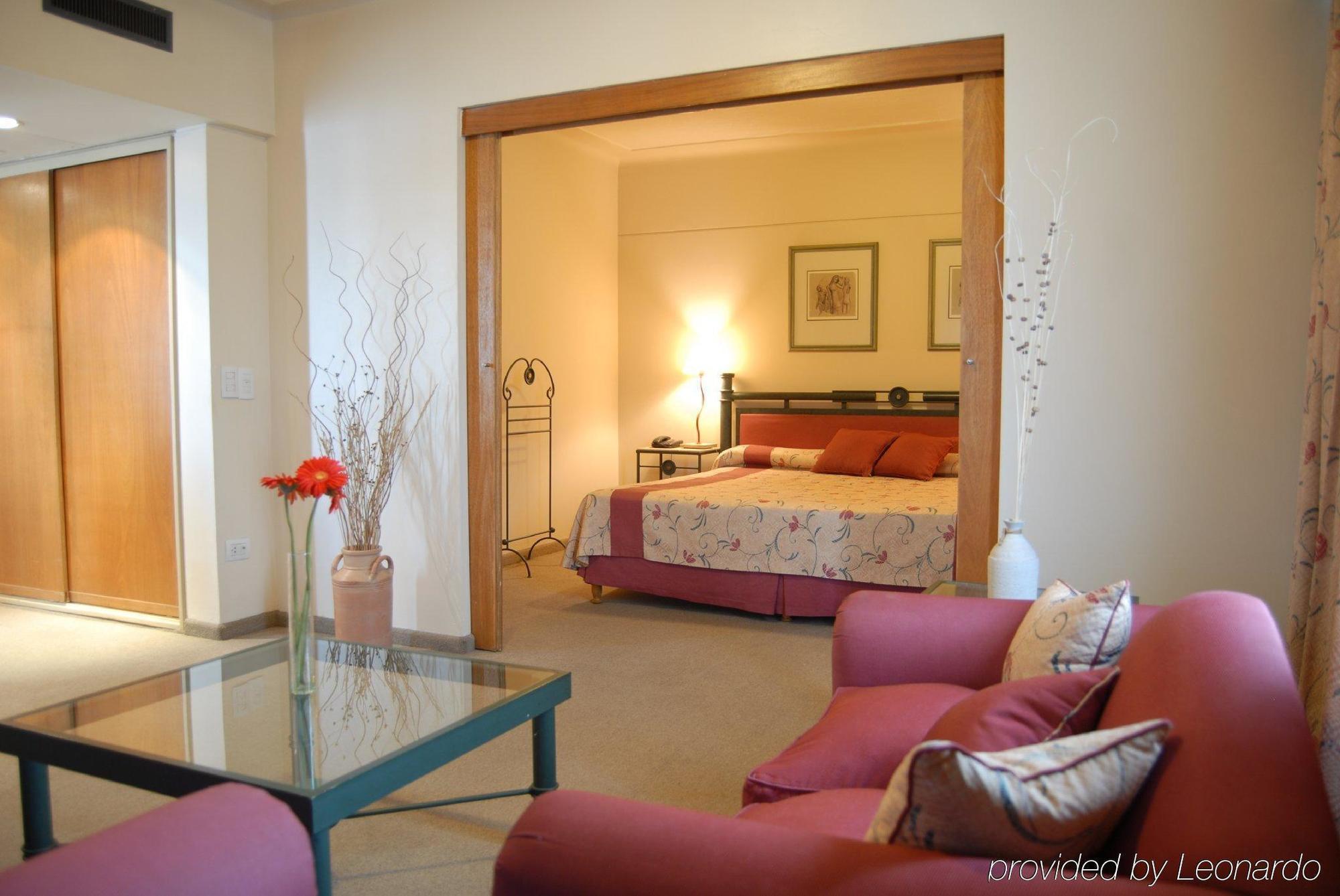 Hotel Raices Aconcagua Mendoza Ruang foto